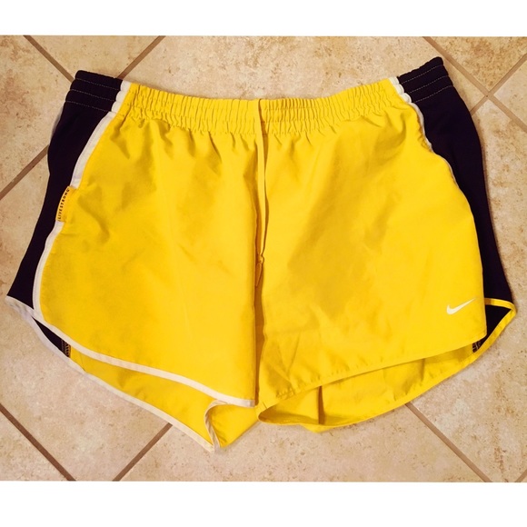 nike livestrong shorts